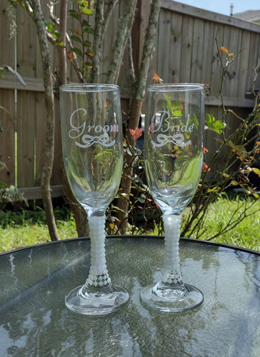 Bride and Groom Wedding Champagne Glasses