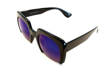 Load image into Gallery viewer, Bottom Cut Square Mirrored